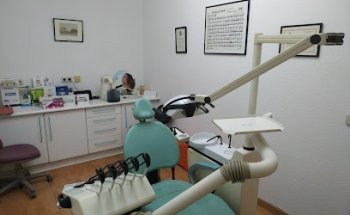 Azucena Rebollares - Clínica Dental