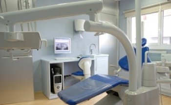 Institut Dental Orthodent Monreal i Gaspar a Molins de Rei