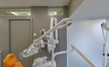 Clinica Dental Caser Barcelona - Les Corts