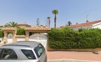 Torrevieja Dental Smile S.L.