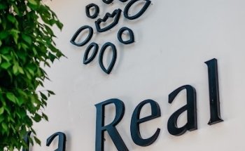 Policlínica La Real