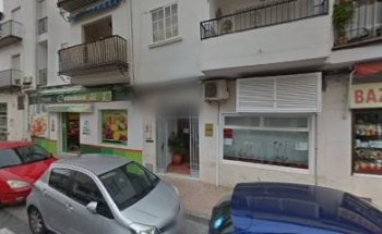 Clínica Dental Dra. Nieves Carmona Sierra - Medico Dentista