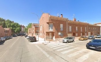 Clínica Dental M° Millán Prado