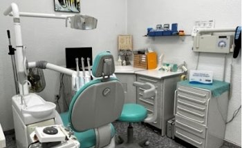 CLÍNICA DENTAL LM