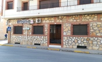 CLIDENT VILLANUEVA DE ALCARDETE