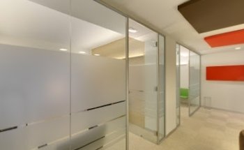 Dr. J.L. Navarro Majó