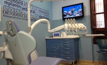 Clínica dental Dr. Ribas, Godelleta