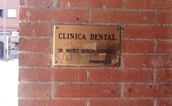 Clínica Dental -Dr Moisés Ortega