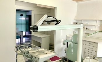 Cliníca Dental Jhonny Ampuero