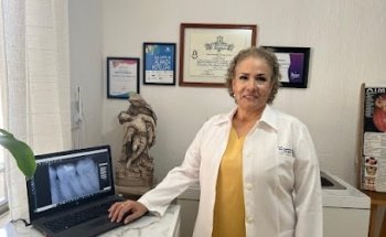 Clínica Dental Los Encantos - Dra. Lupita Rodríguez