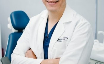 Dr. Daniel Fernández Periodoncia e Implantes Dentales