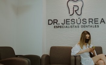 Ortodoncia en San Pedro Garza | Dr Jesús Rea Garza | Especialistas Dentales