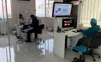 Clínica Dental Denti7
