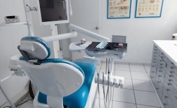 Dra. Ana Lucía Sánchez Ramos, Dentista - Odontólogo SHINE DENTAL Y FACIAL