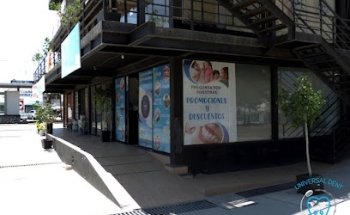 Clínicas Dentales - Universaldent