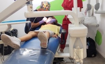 CLÍNICA DENTAL- Micromacro ODONTOLOGÍA - Zibata.