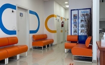 Clínica Dental Adeslas