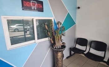 Déntica - Clinica Dental