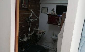 Dr. Gregorio Velasco P. Consultorio Dental (Diente Distinguido).