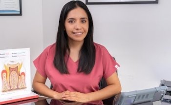 Dra. Claudia E Díaz Trujillo, Dentista