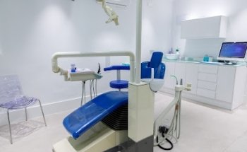 Clínica Dental y Ortodoncia Clidenin en León