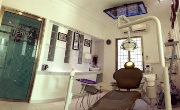 Dental Studio Merida, Specialists