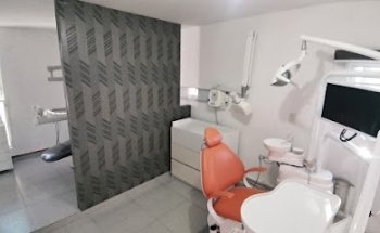 Elara - Especialidades Dentales