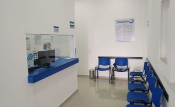 Clínica dental La Zapopana - Plaza Las Torres