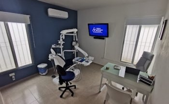 Dentista Clínica Colmenar Caucel