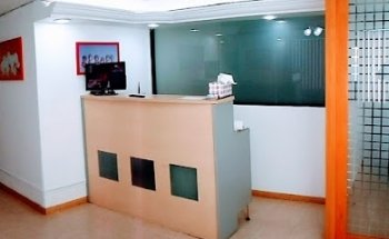 Clínica de Especialidades Médicas y Dentales Insurgentes