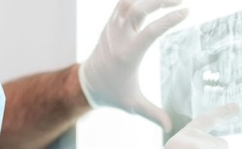 Clinica Dental Mariscal & Sucre