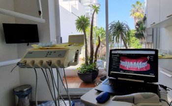 Clínica Dental Dr. Roberto Coppel