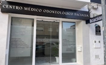 Clínica Dental Facialia en Silla | Odontología | Medicina estética y Capilar |