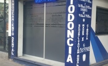 Clinica de Especialidades dentales 