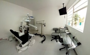 Clinica Dental Armonía Especialidades