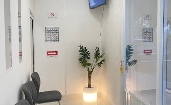 Clínica especializada en patología y medicina bucal