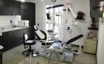 Odontólogia Avanzada . Clínica Martínez
