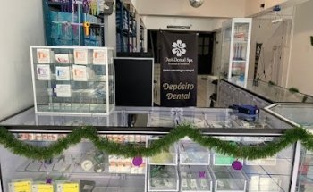 Depósito y clínica dental 