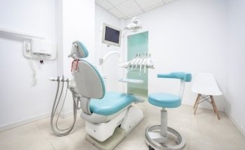 Clinica Dental Verdaguer - Implantes, Ortodoncia Invisible, Endodoncia, Odontología General, Rehabilitación y Estética