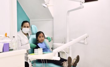 CLINICA DENTAL ROSSALEX