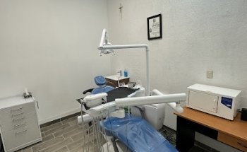 Dr. Domingo Castillo