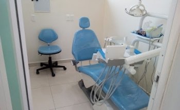 DENTISTA CLÍNICA DENTAL BRISAS