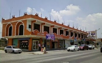 Plaza Citadel Tultepec, Locales Comerciales y oficinas