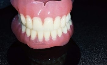 Dental SR. (Atención previa cita)