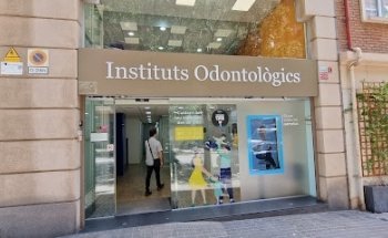 Instituts Odontològics - Clínica Dental Calàbria