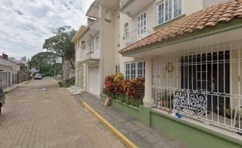 Periodoncia e Implantes Dentales Dra. Adhara Sánchez