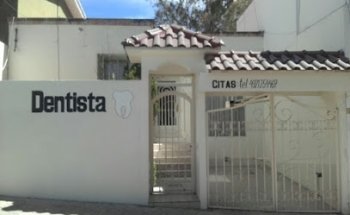 Dentista Felipe de Jesús Salinas Hernández