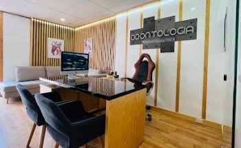 Clínica de Especialidades Odontológicas
