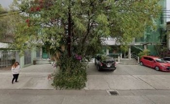 Dr. Carlos Quintero S.