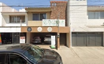 Dr. Fernando Avila Santos